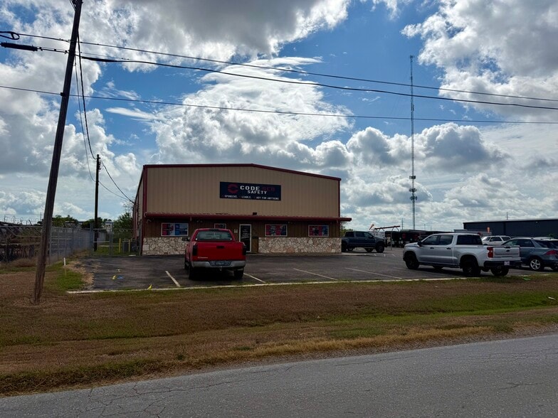 Primary Photo Of 430 Navigation Blvd, Corpus Christi Service For Sale