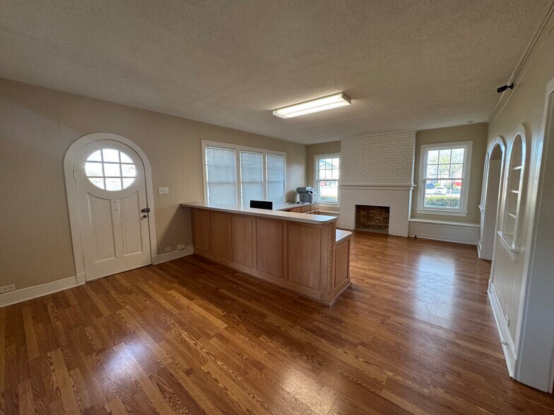 More Photos Of 436 S Fannin Ave, Tyler Office Residential For Sale
