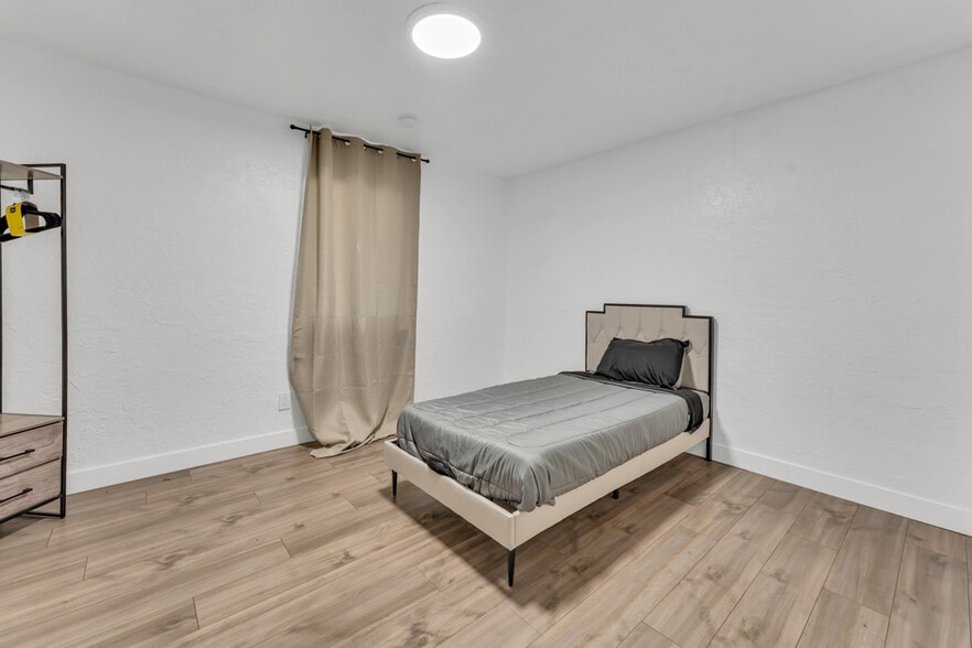More Photos Of 511 G St, Galt Assisted Living For Sale