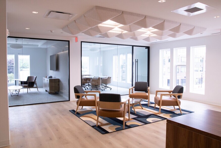 More Photos Of 27 S Squirrel Rd, Auburn Hills Coworking Space