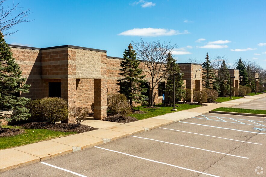 More Photos Of 3923 Ranchero Dr, Ann Arbor Unknown For Lease