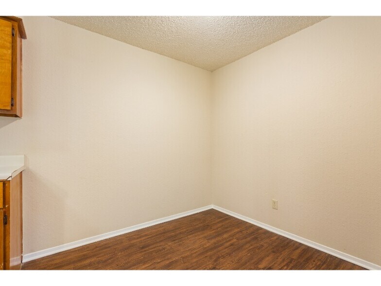 More Photos Of 5506 Kingman St, Waco Apartments For Sale