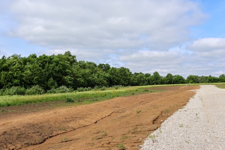 More Photos Of Tract 5 Green Acres, Hannibal Land For Sale
