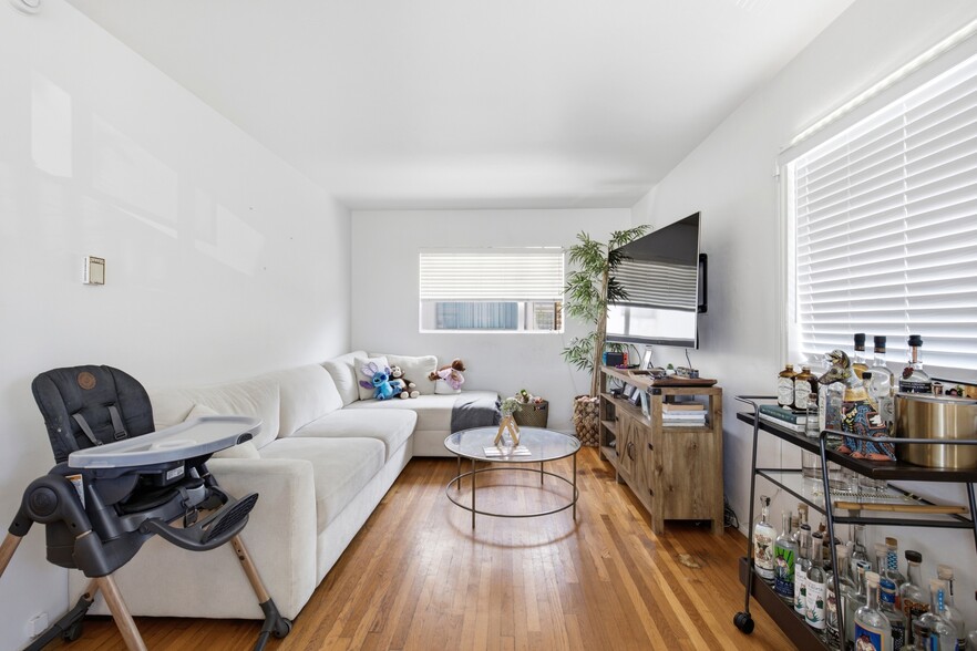 More Photos Of 4001 Riviera Dr, San Diego Apartments For Sale