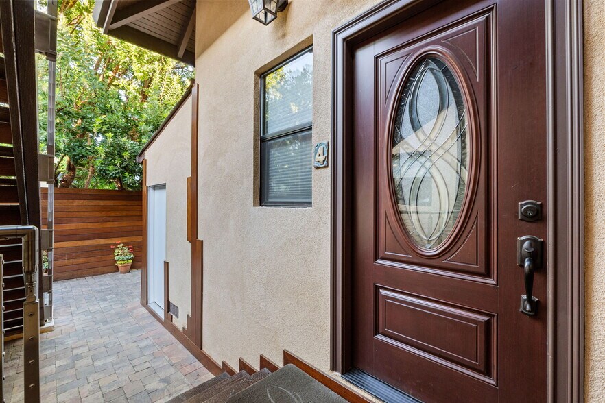 More Photos Of 251 Middlefield Rd, Palo Alto Apartments For Sale