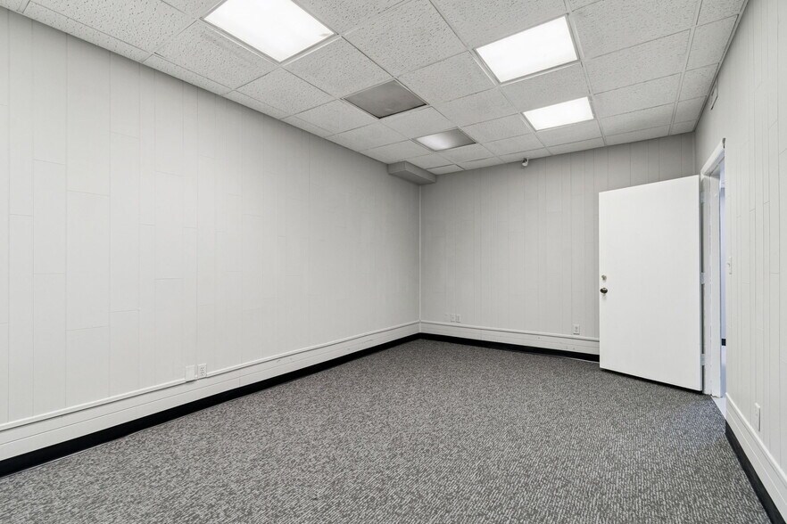 More Photos Of 715 McDuff Ave, Jacksonville Storefront Retail Residential For Sale