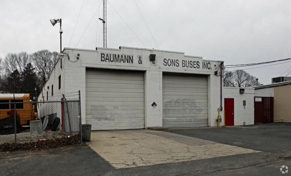 Primary Photo Of 24 Railroad Ave, East Northport Service For Sale