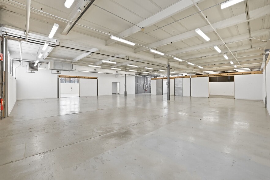 More Photos Of 40 Merritt St, Port Chester Manufacturing For Lease