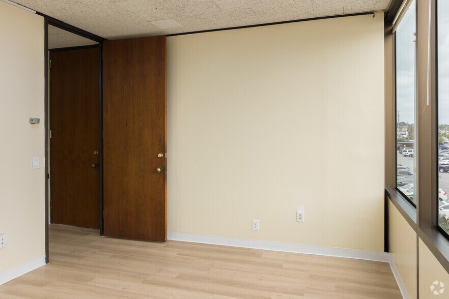 More Photos Of 3812 Sepulveda Blvd, Torrance Office For Lease