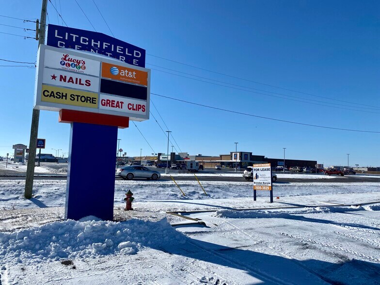 More Photos Of 1203 W Ferdon St, Litchfield Storefront For Lease