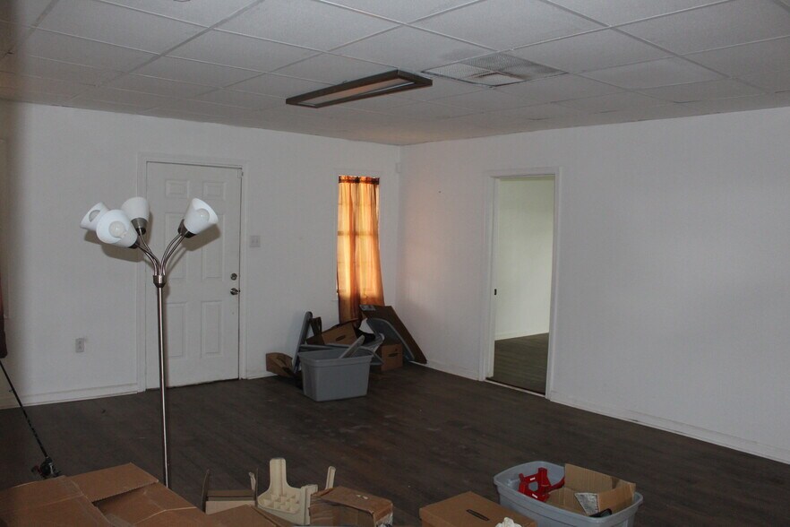 More Photos Of 1500 Grand Caillou Rd, Houma Light Distribution For Sale