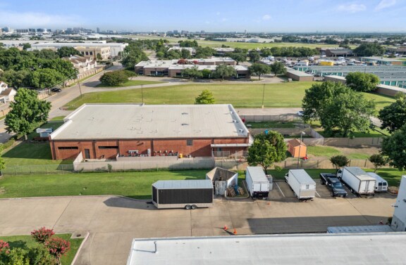 More Photos Of 2639-2641 Westgrove Dr, Carrollton Manufacturing For Sale