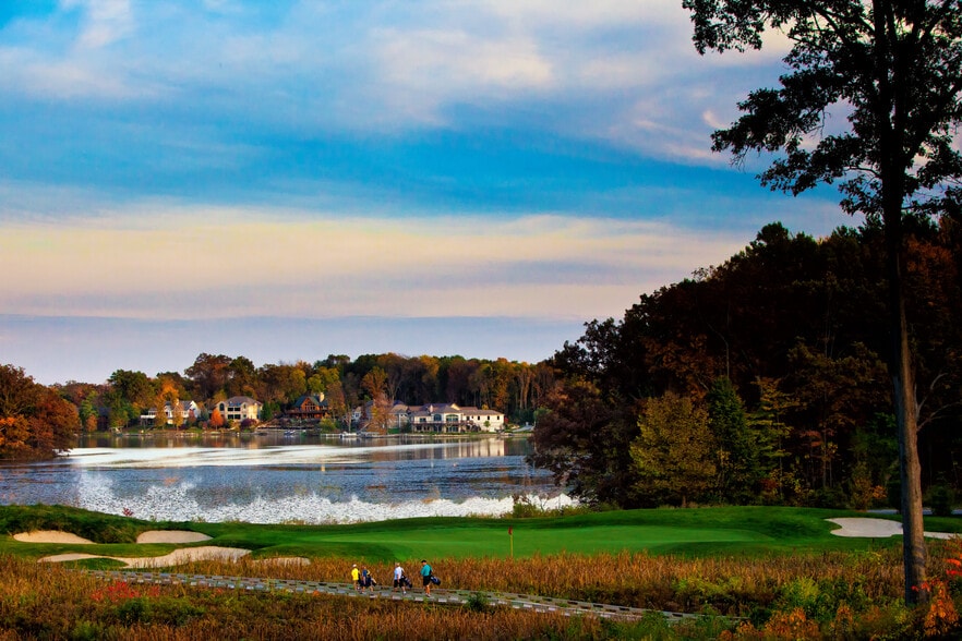 More Photos Of 61809 Stonegate Dr, Centreville Golf Course Driving Range For Sale