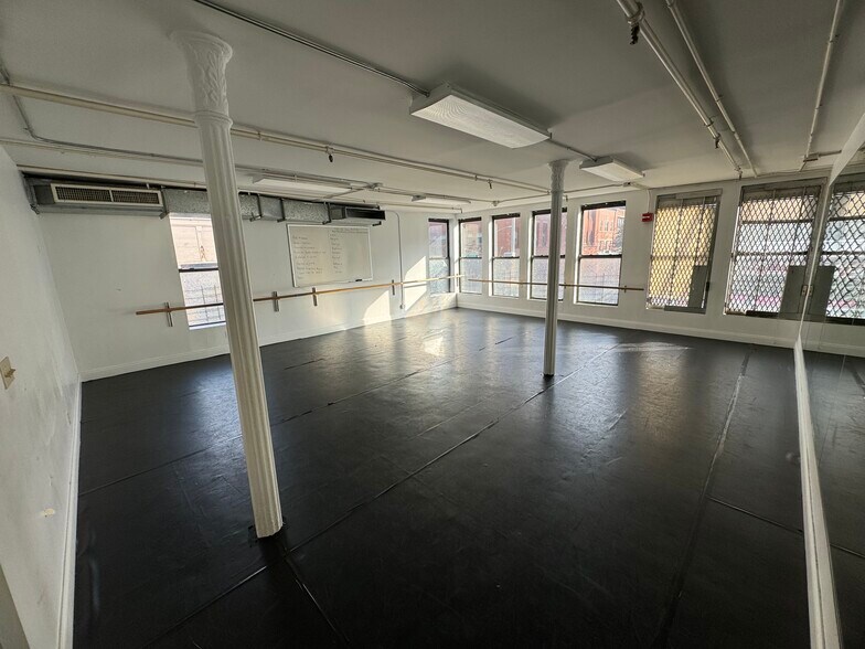 More Photos Of 2258-2260 Third Ave, New York Office Residential For Lease