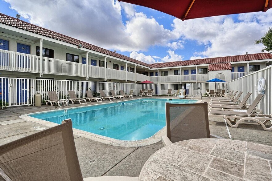 More Photos Of 1368 N McDowell Blvd, Petaluma Hotel For Sale