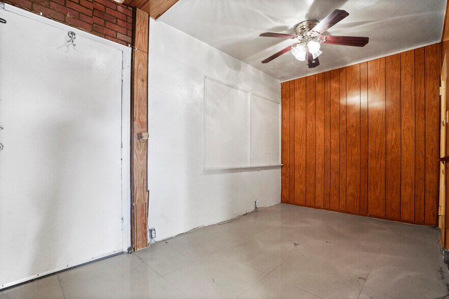 More Photos Of 1108 E 84th Pl, Los Angeles Religious Facility For Sale