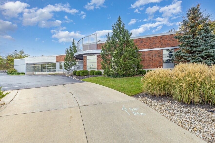 More Photos Of 5546 Fair Ln, Fairfax Office For Lease