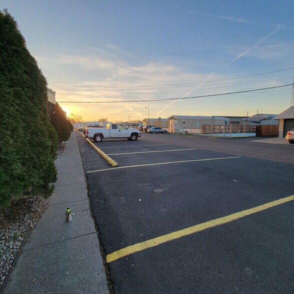 More Photos Of 711 2nd Ave SW, Quincy Hotel For Sale