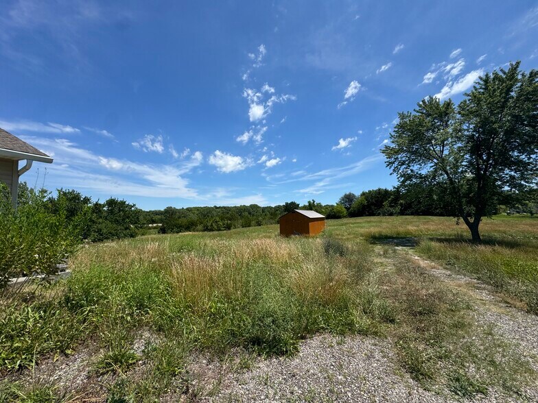 More Photos Of 13450 S Topeka Ave, Carbondale Apartments For Sale