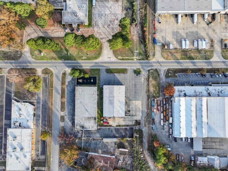 More Photos Of 6112 Patterson Rd, Little Rock Light Distribution For Sale