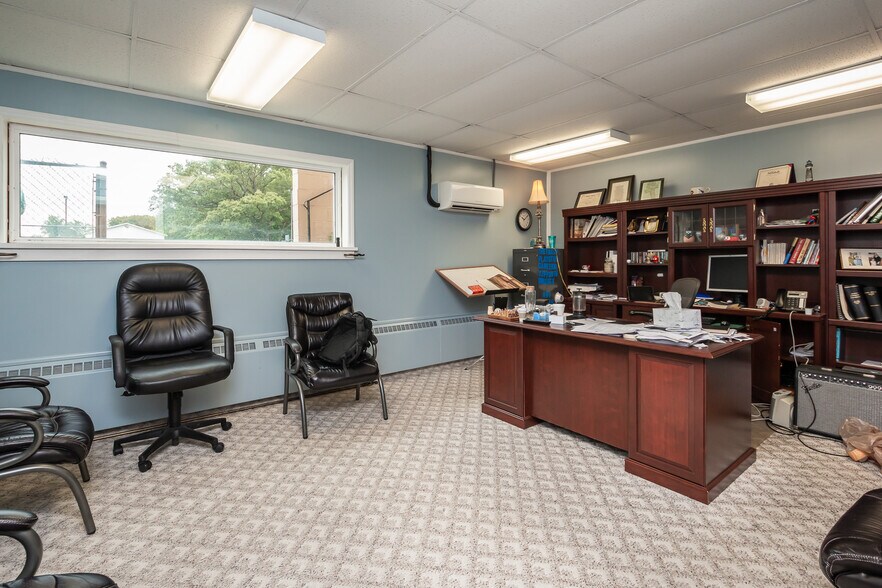 More Photos Of 733 Country Club Dr, Xenia Religious Facility For Sale