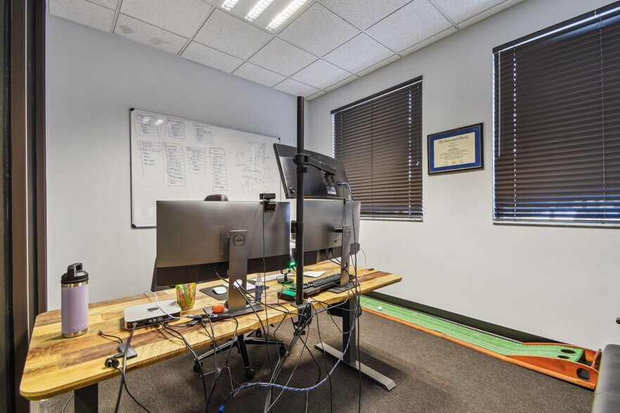 More Photos Of 10901 Danka Cir N, Saint Petersburg Office For Sale