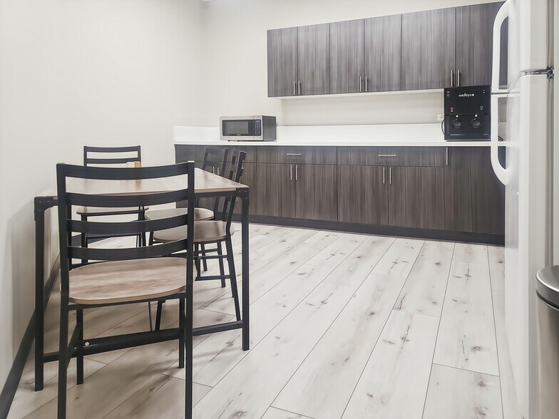 More Photos Of 1300 K St, Modesto Coworking Space