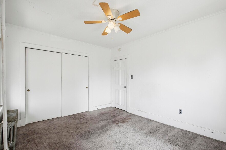 More Photos Of 467 Northampton st, Kingston Multifamily For Sale