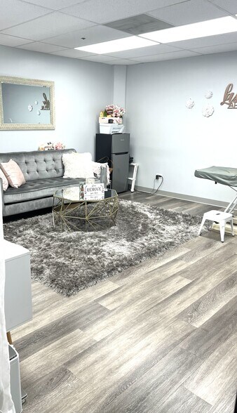 More Photos Of 725 Kapiolani Blvd, Honolulu Office For Sale