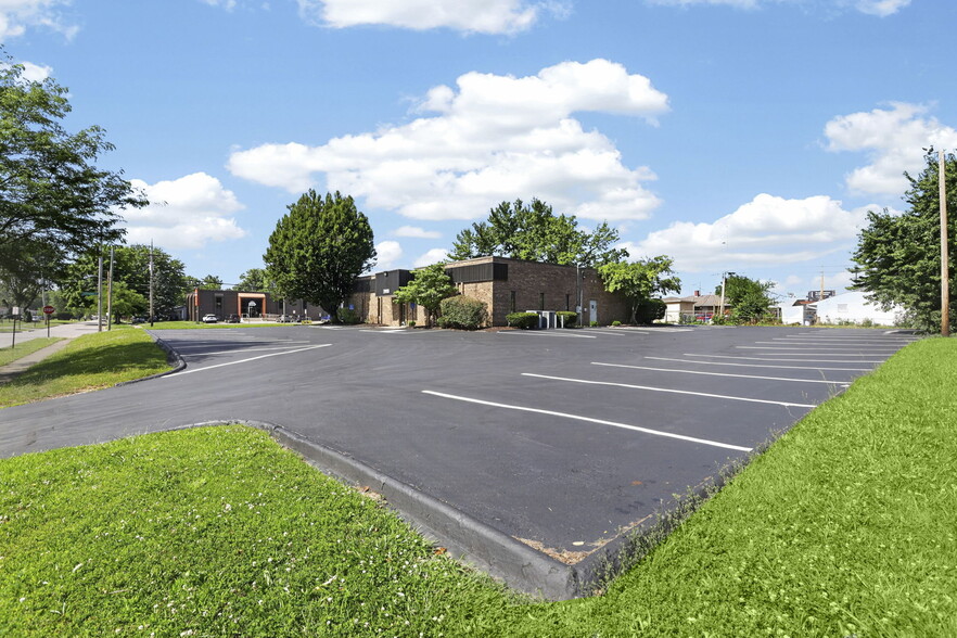 More Photos Of 3900 E Livingston Ave, Columbus Medical For Sale