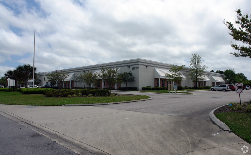 More Photos Of 11762 Marco Beach Dr, Jacksonville Unknown For Lease
