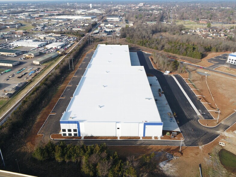 More Photos Of 315 W Rutherford Blvd, Murfreesboro Unknown For Lease