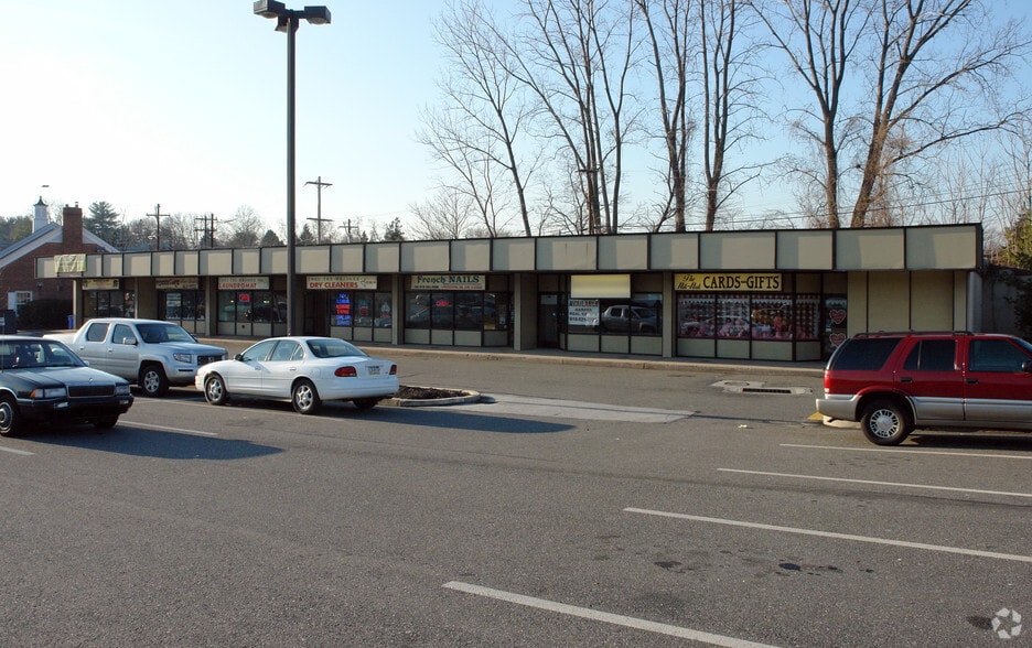 More Photos Of 124 Morton Ave, Folsom Unknown For Lease