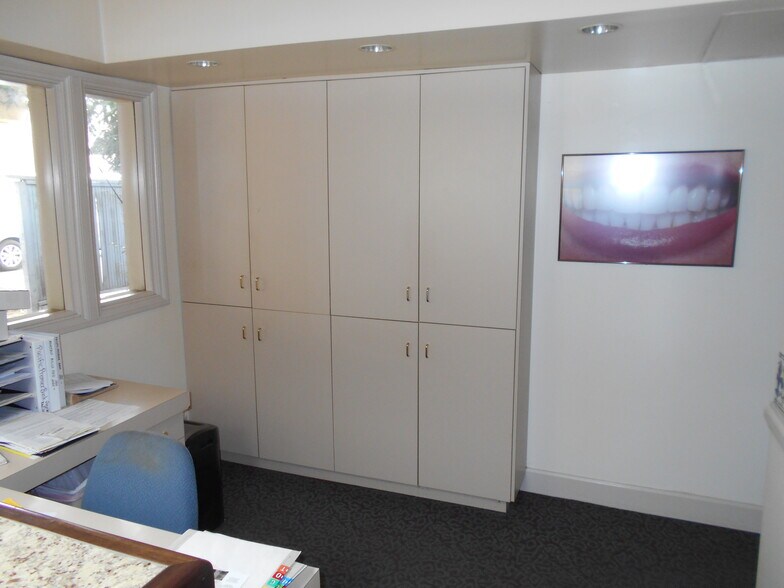 More Photos Of 5942 West Mall, Atascadero Office For Sale