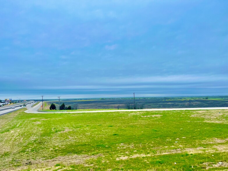 More Photos Of NWC Highway 175 & CR 4104, Crandall Land For Sale