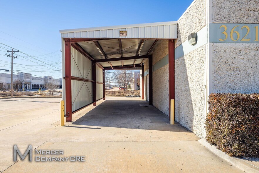 More Photos Of 3613-3621 S Moulton Dr, Oklahoma City Service For Lease