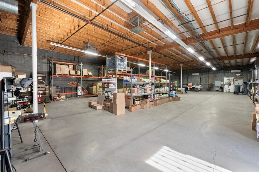 More Photos Of 8615 N 78th Ave, Peoria Warehouse For Sale
