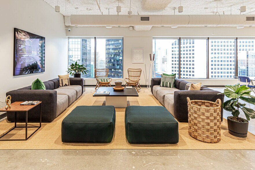 More Photos Of 700 2 St SW, Calgary Office For Lease