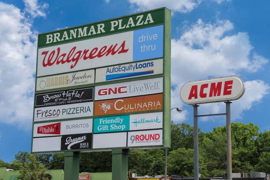 More Photos Of 1806 Marsh Rd, Wilmington Unknown For Lease