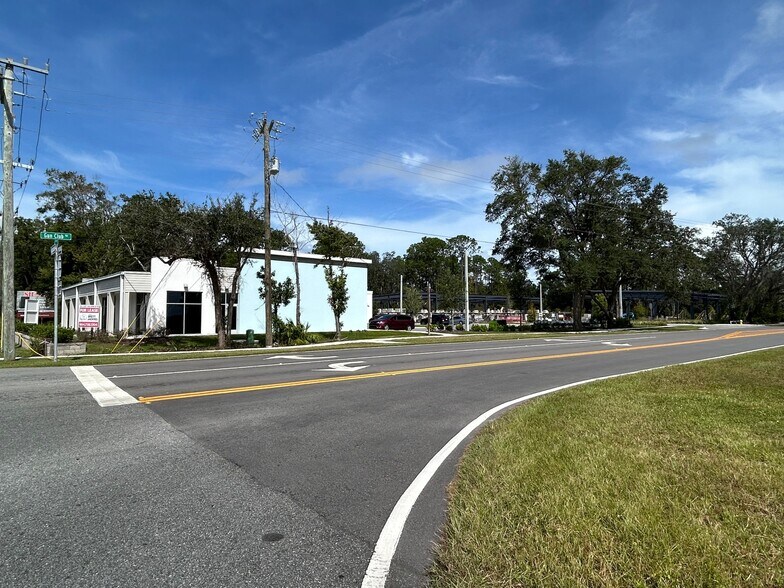 More Photos Of 5600 US Highway 1 N, Saint Augustine Showroom For Lease