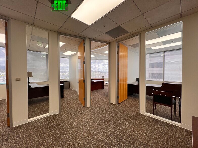 More Photos Of 600 N Brand Blvd, Glendale Medical For Lease