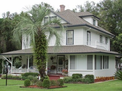 More Photos Of 215 E French Ave, Orange City Hospitality For Sale