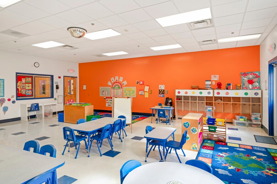 More Photos Of 42885 Orchard Oriole Dr, Ashburn Daycare Center For Lease