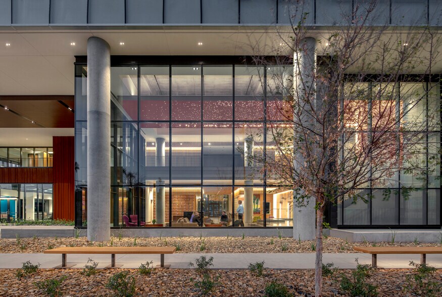 More Photos Of 850 N 5th St, Phoenix Medical For Lease