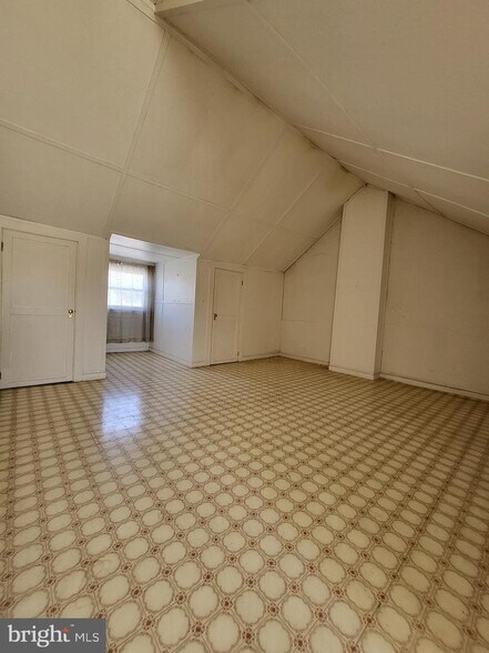 More Photos Of 402 Morgantown Rd, Reading Storefront Retail Residential For Sale