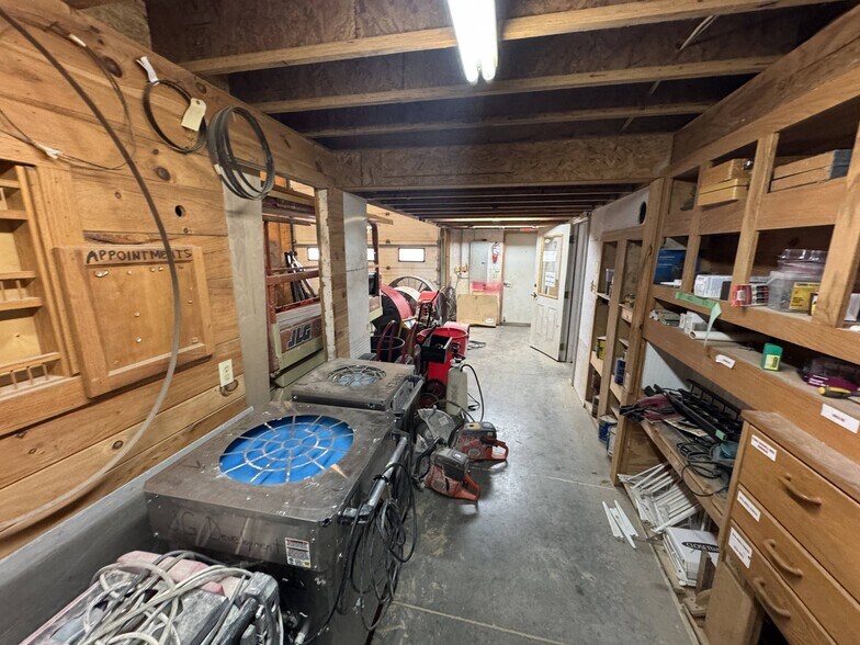 More Photos Of 4070 E Brigham Rd, Blue Mounds Office For Sale