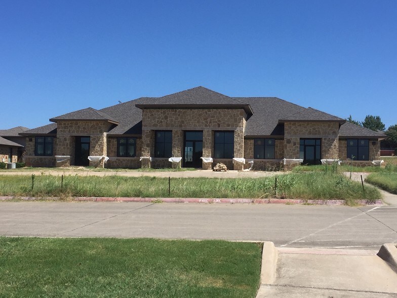More Photos Of 8805 N Tarrant Pky, North Richland Hills Medical For Sale