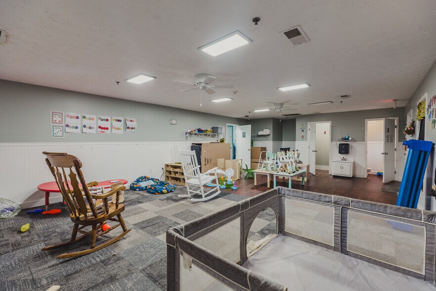 More Photos Of 62 Wax Rd, Silver Creek Daycare Center For Sale