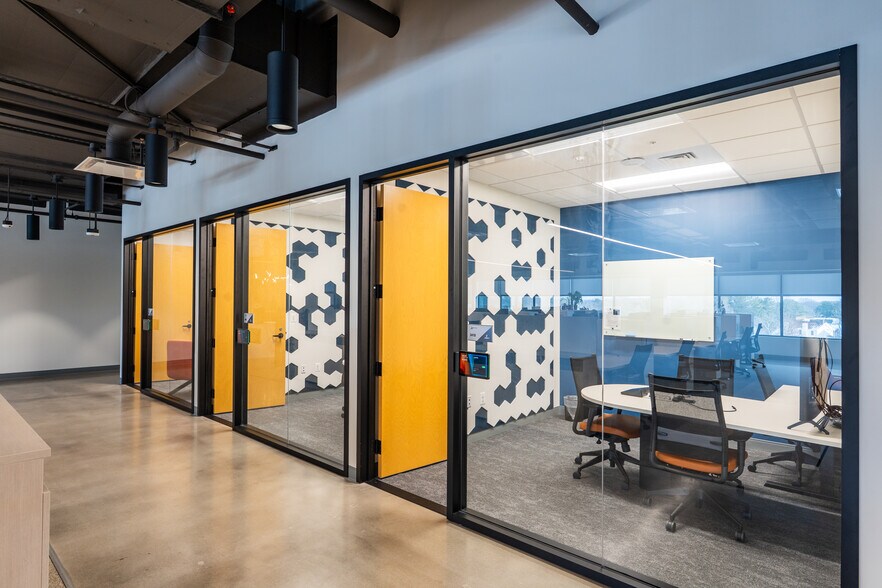 More Photos Of 20400 Century Blvd, Germantown Office For Lease