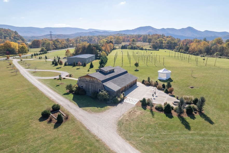 More Photos Of 4301 Longdale Furnace Rd, Clifton Forge Lodge Meeting Hall For Sale